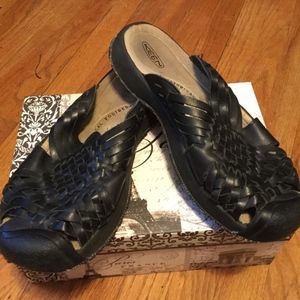 Keen Isabelle Huarache Slides